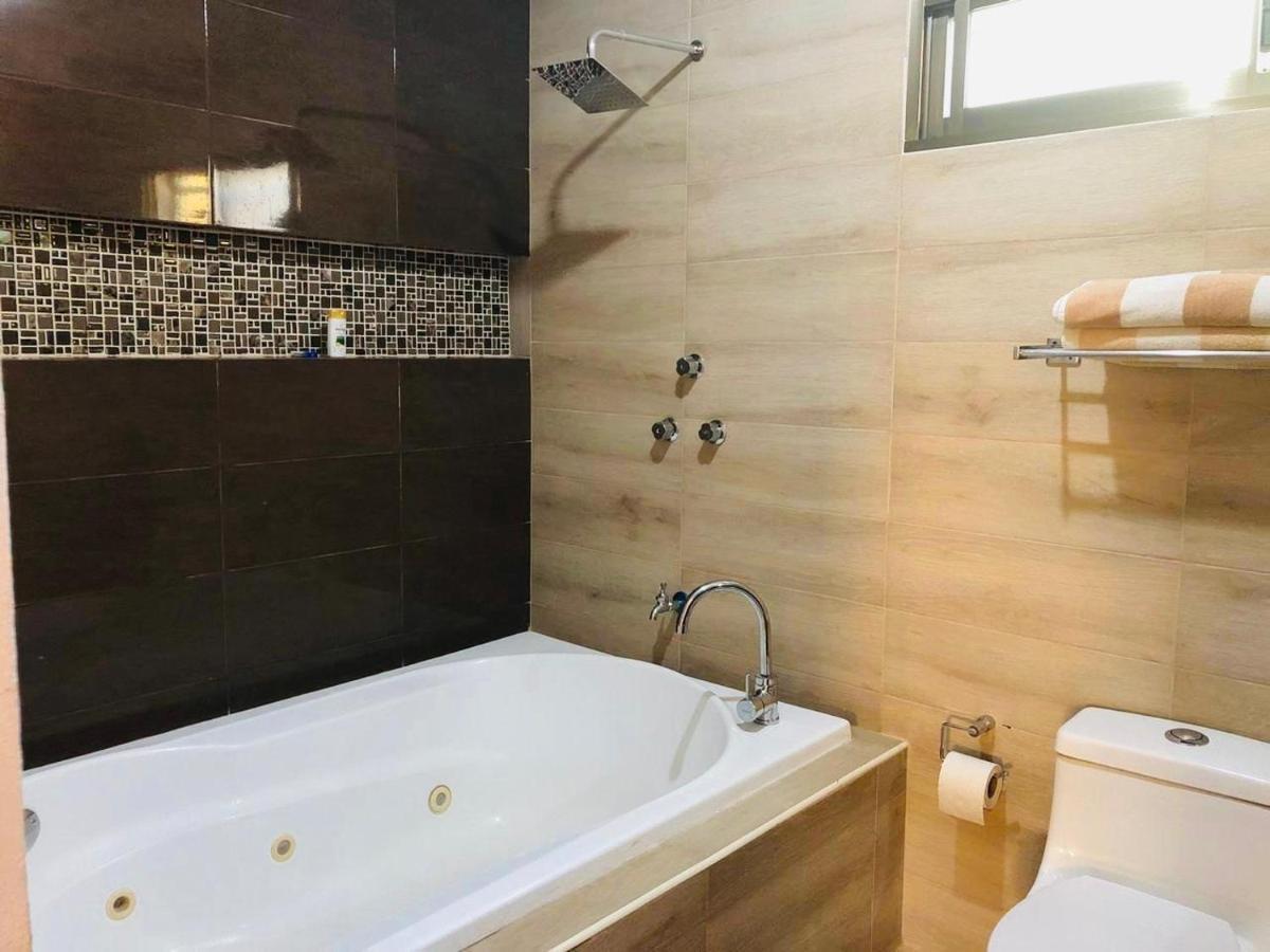 Ferienwohnung Casa Lili 2: Luxurious/Amplio/Hot Water/Economic/Wifi/Tv Valladolid  Exterior foto